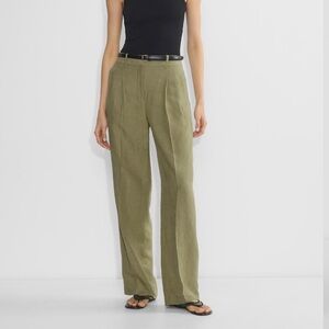 Aritzia The Effortless Pant CruiseLinen size 4 in beige/green